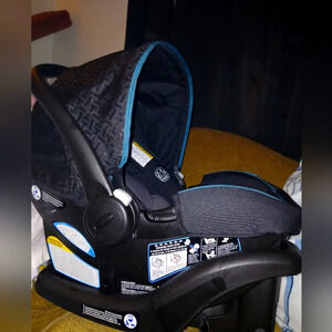 Graco snugride 35 lite LX